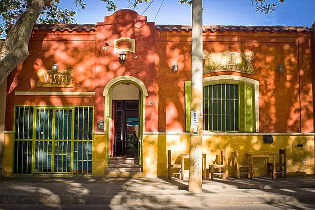 Casa Pueblo Hostel Mendoza Bagian luar foto