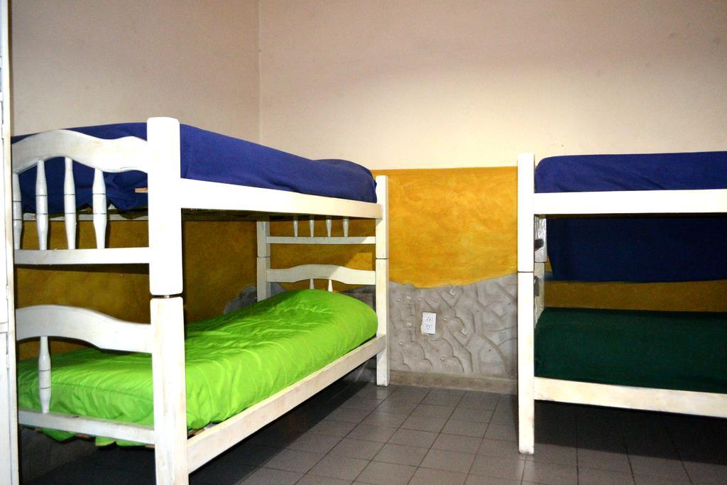 Casa Pueblo Hostel Mendoza Ruang foto